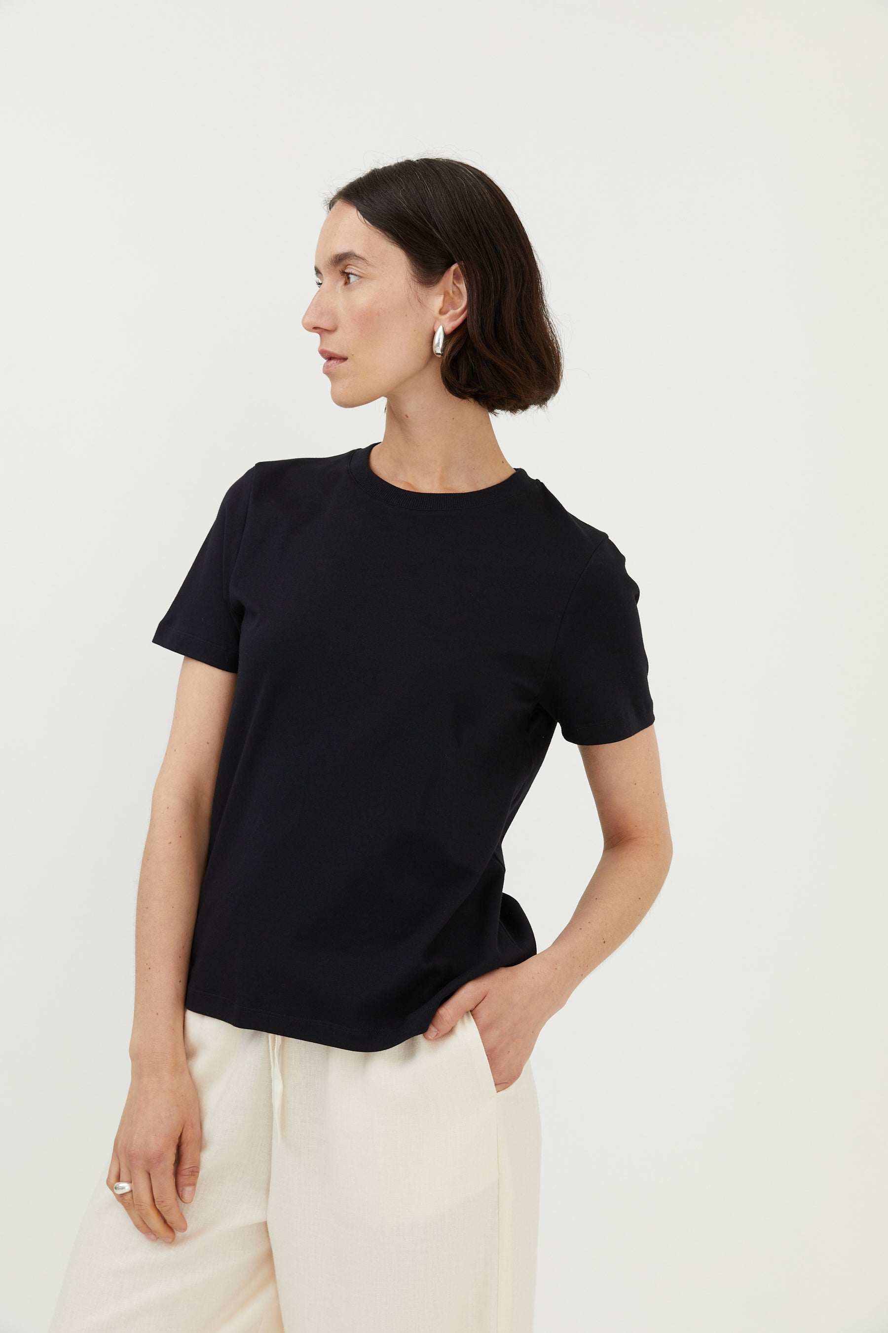 【送料関税込】slightvogue classic fitted black tee Classic Tee Black – The Slow Label
