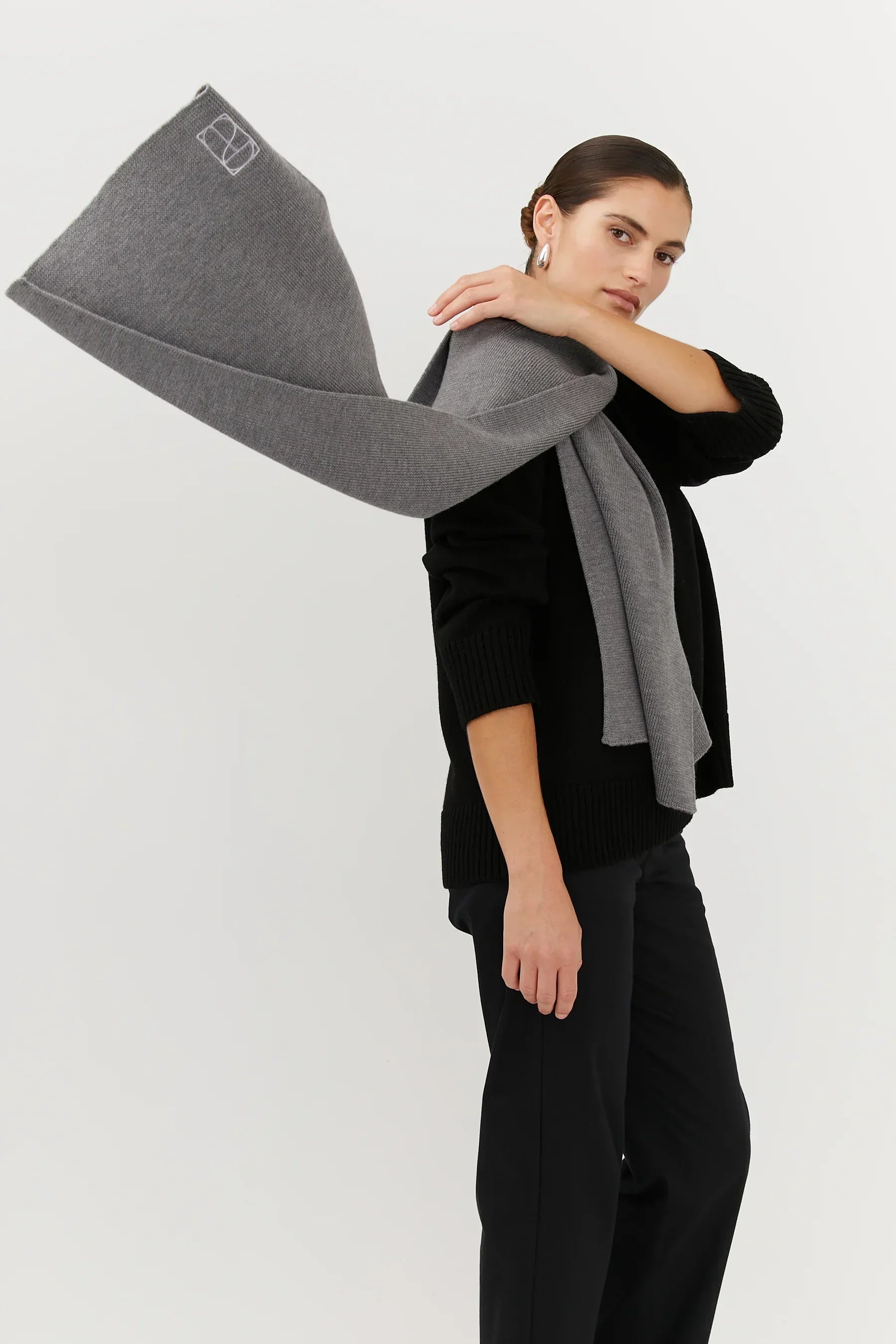 Knitted Scarf Grey | Sustainable Women's Accessories – The Slow Label