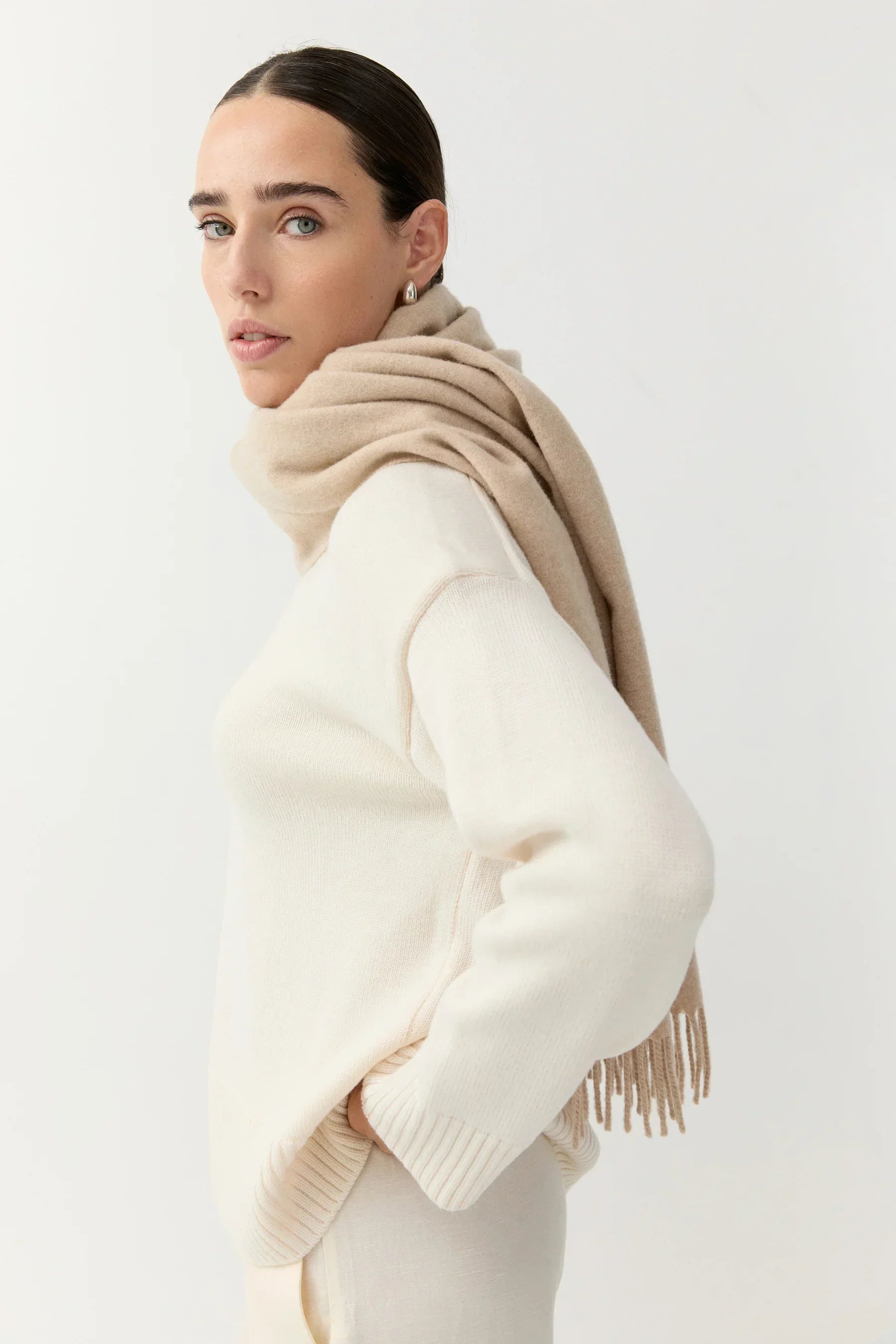 Woven Scarf Beige | Sustainable Women's Accessories – The Slow Label