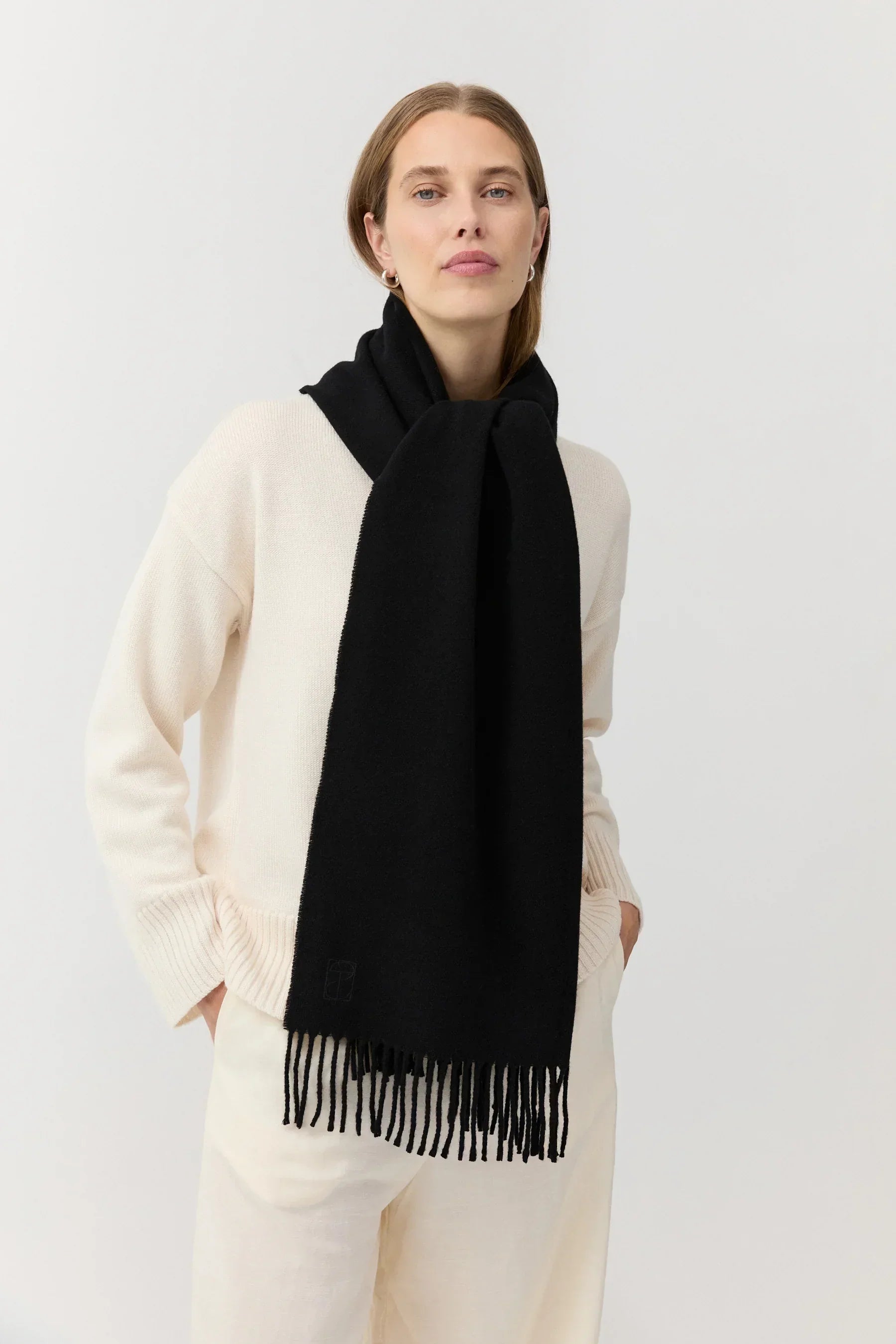 Woven Scarf Black | Sustainable Women's Accessories – The Slow Label