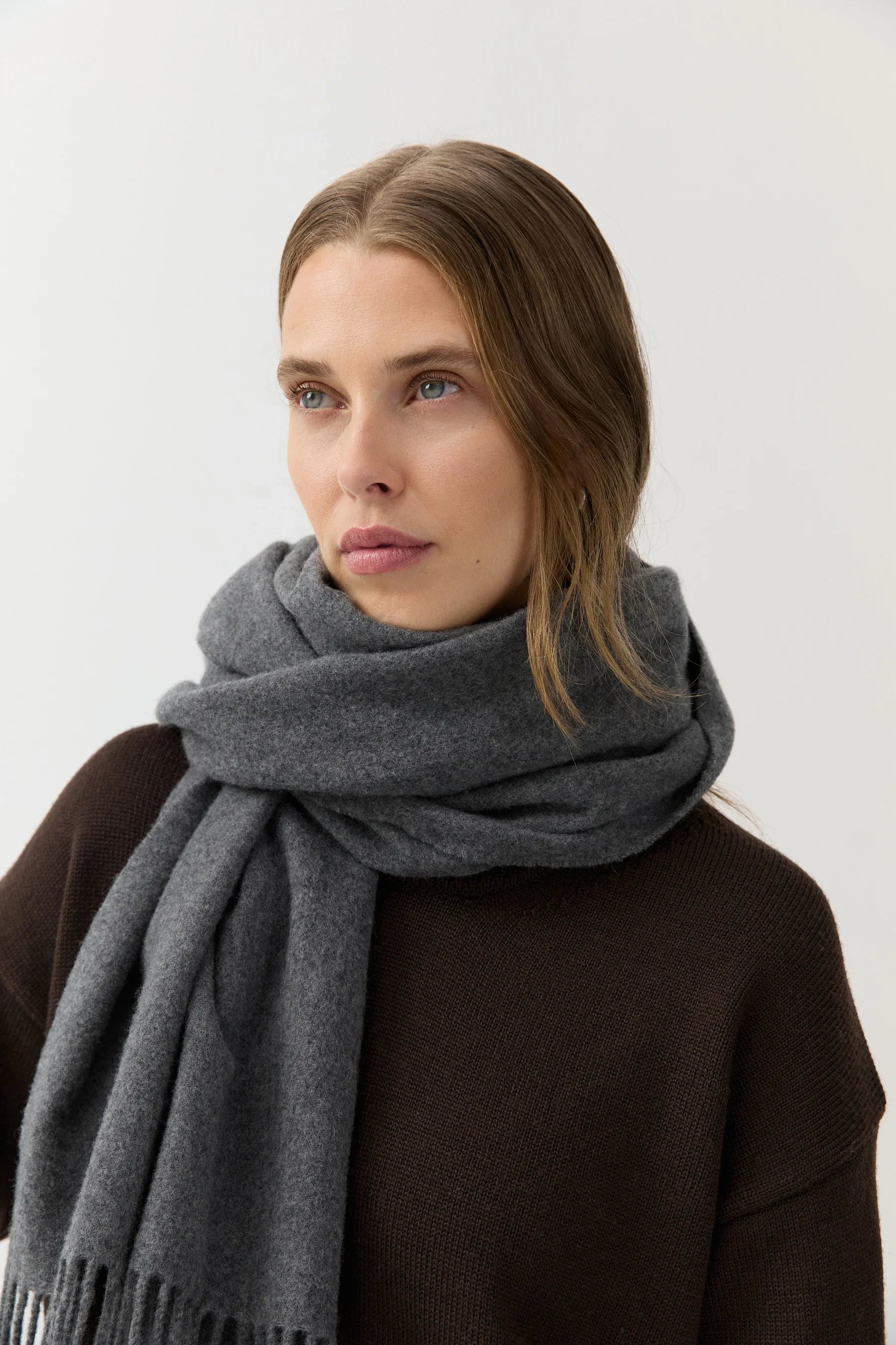 Woven Scarf Medium Grey – The Slow Label - Main Image