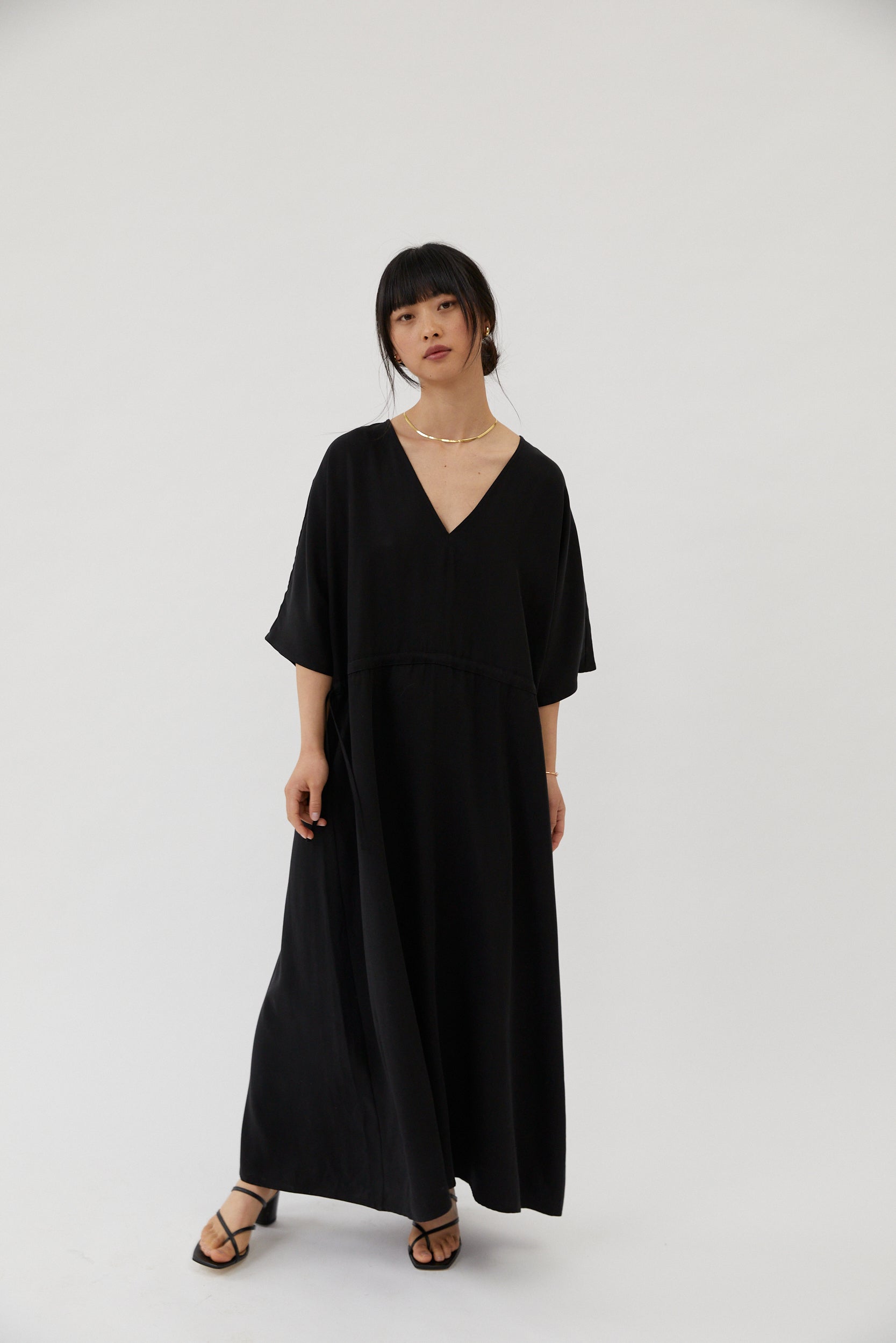V-Neck Dress Black – The Slow Label